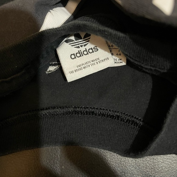 Black and Gray short Sleeve Top Adidas, kind of cropped. So cute - Picture 2 of 5